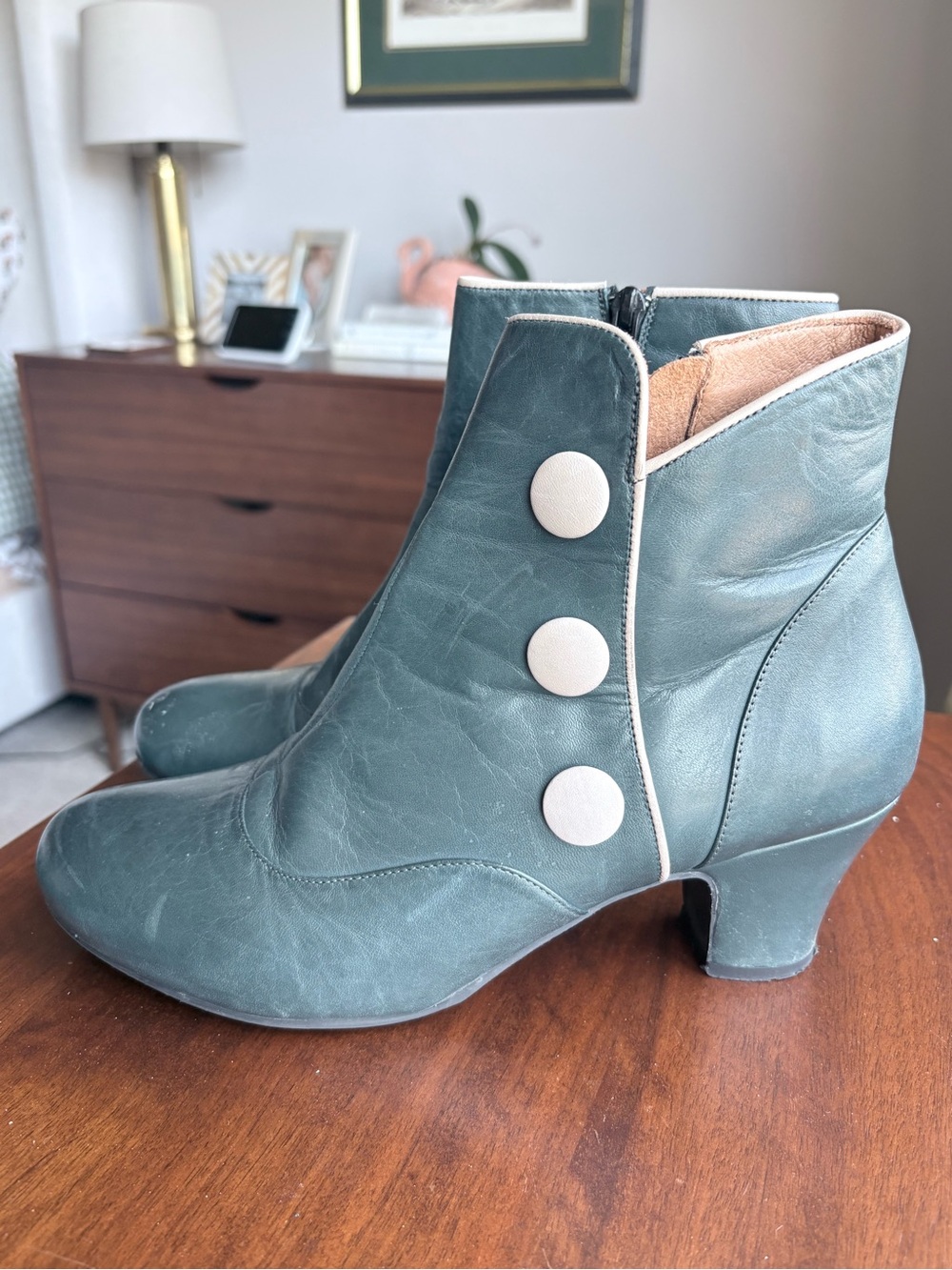 Miz Mooz Grey-Green Leather Button Detail Ankle Boots – Size 9/40
